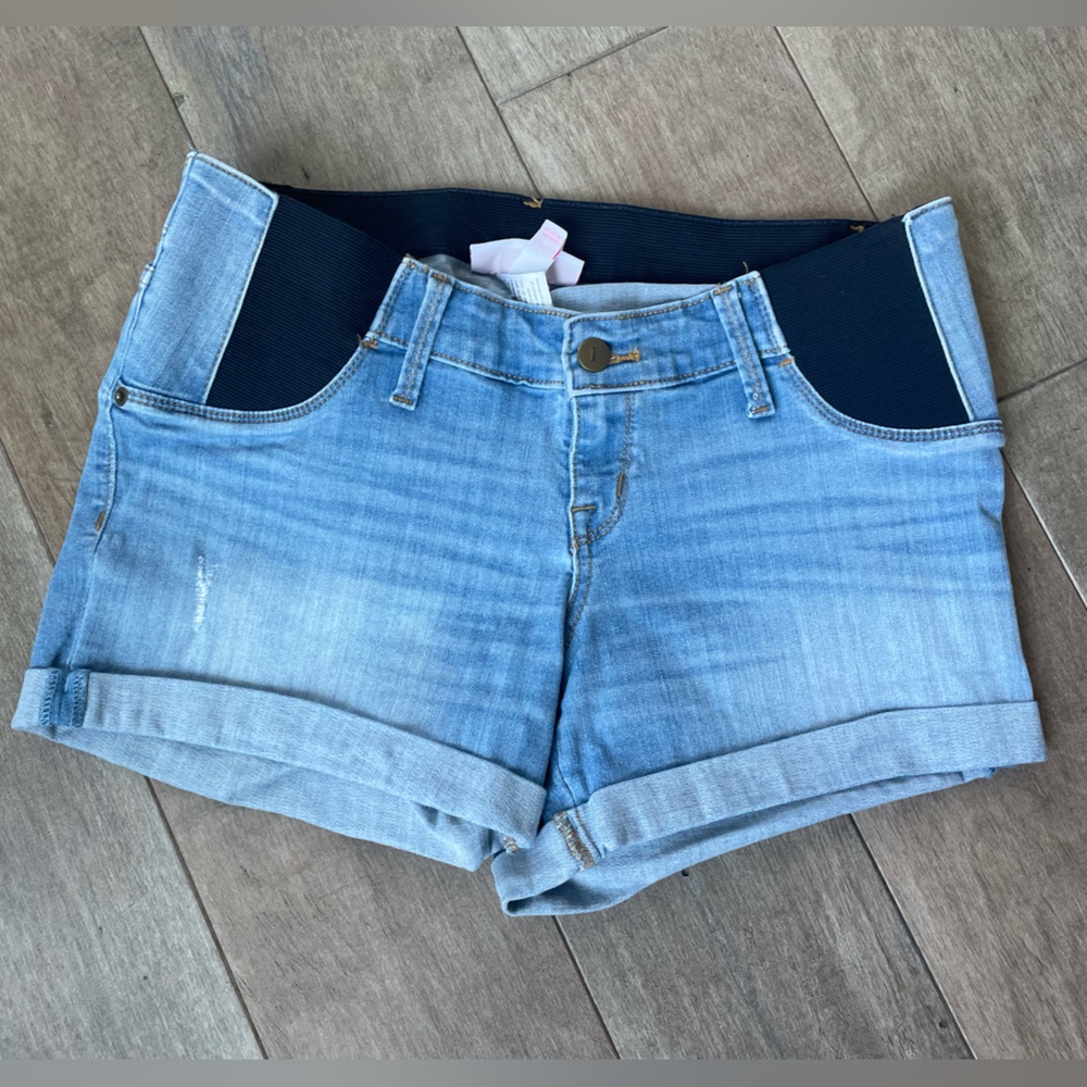 Three pairs of Isabel maternity size 4 shorts
